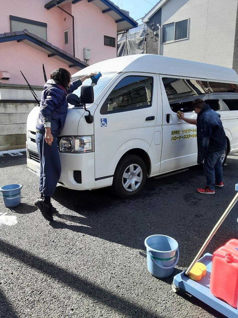 介護保険施設の車両